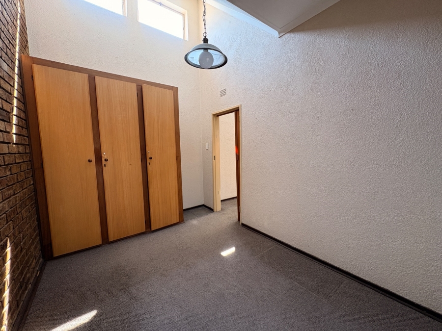 2 Bedroom Property for Sale in Oudorp North West